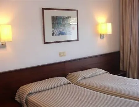 Garbi מלון 3*