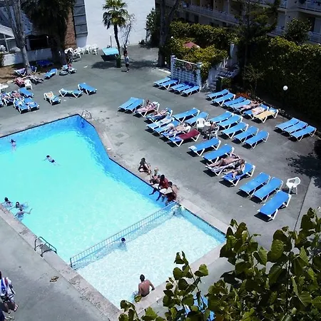 Garbi יורט דה מאר