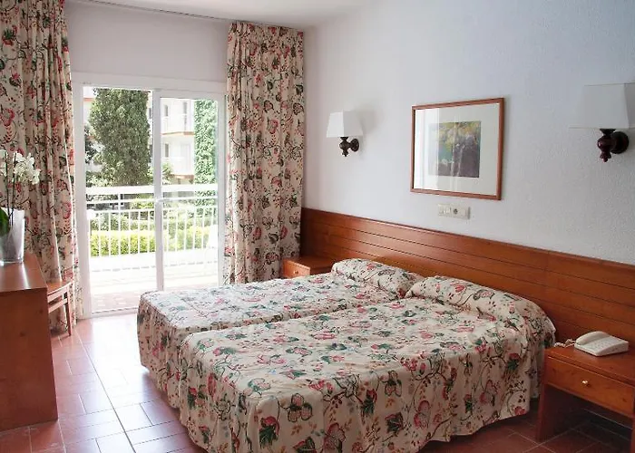 Ξενοδοχείο Garbi 3*